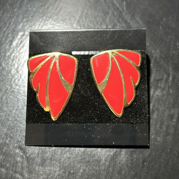 Vintage 1980s 1” Large Thin Red Enameled Gold Tone Metal Post Stud Earrings - Picture 1 of 4